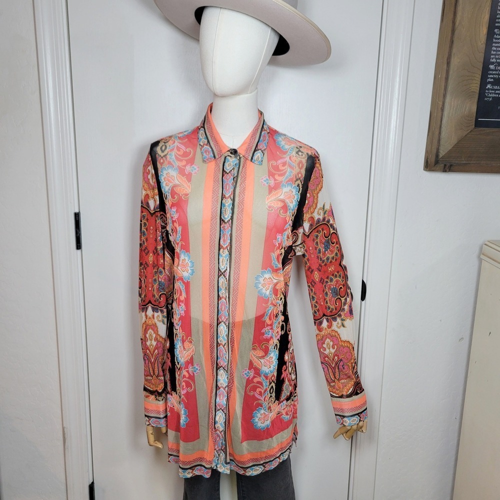 Chico's Travelers Sheer Paisley Aztec Button Up Shirt 8/10 Resort Wear Vacation